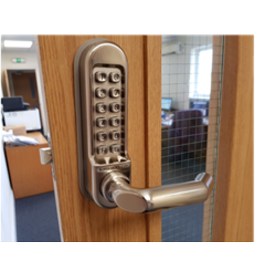 BL5003 Medium/heavy duty, round bar handle keypad, round bar inside handle & free passage mode - Satin Chrome