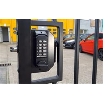 BL3080 ECP, Mini gate lock with knob keypad, inside push/pull pad - Left hand