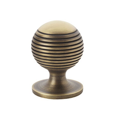 Alexander & Wilks Caesar Cupboard Knob On Round Rose (25mm, 32mm OR 38mm), Antique Brass - AW832-AB ANTIQUE BRASS - 32mm